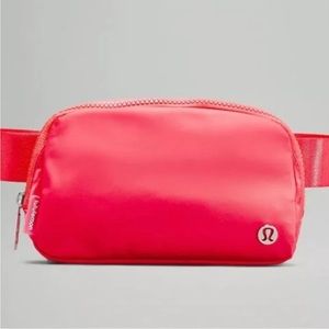 NWT Everywhere Belt Bag Lululemon pale raspberry 1L